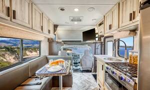 C-klasse camper 24-26 feet Road Bear c-klasse 24-26 feet
