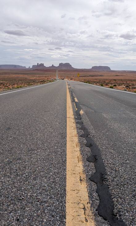 Op de foto zie je het Forest Gump Point in Monument Valley, Utah