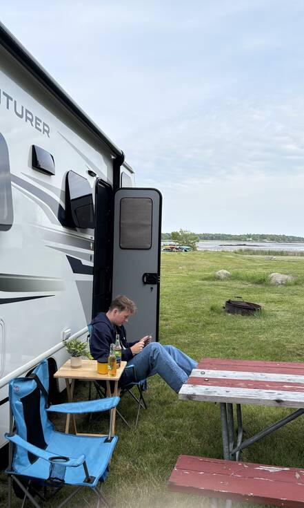 Zoon van Marianne op de camping in Sagadahoc Bay
