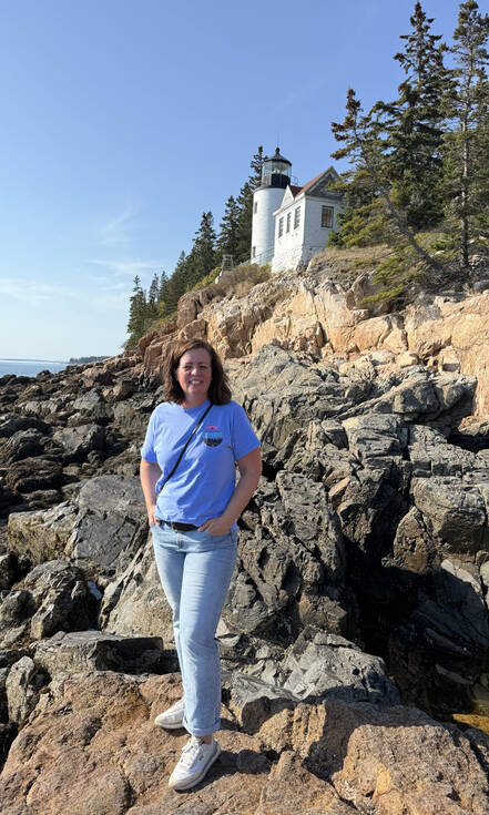Nienke bij Bass Harbor Head Ligthouse