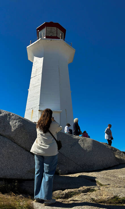 Op de foto zie je Tessa in Peggy's Cove
