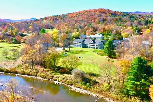 On the River Inn, Woodstock