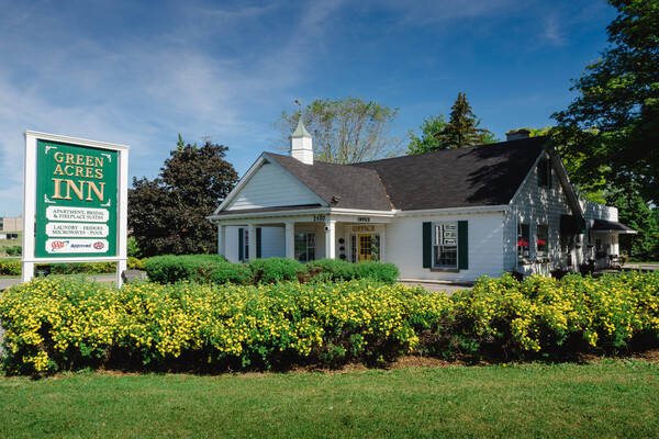 Green Acres Inn, Kingston