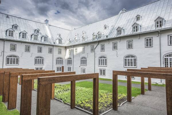 Le Monastère des Augustines, Québec City